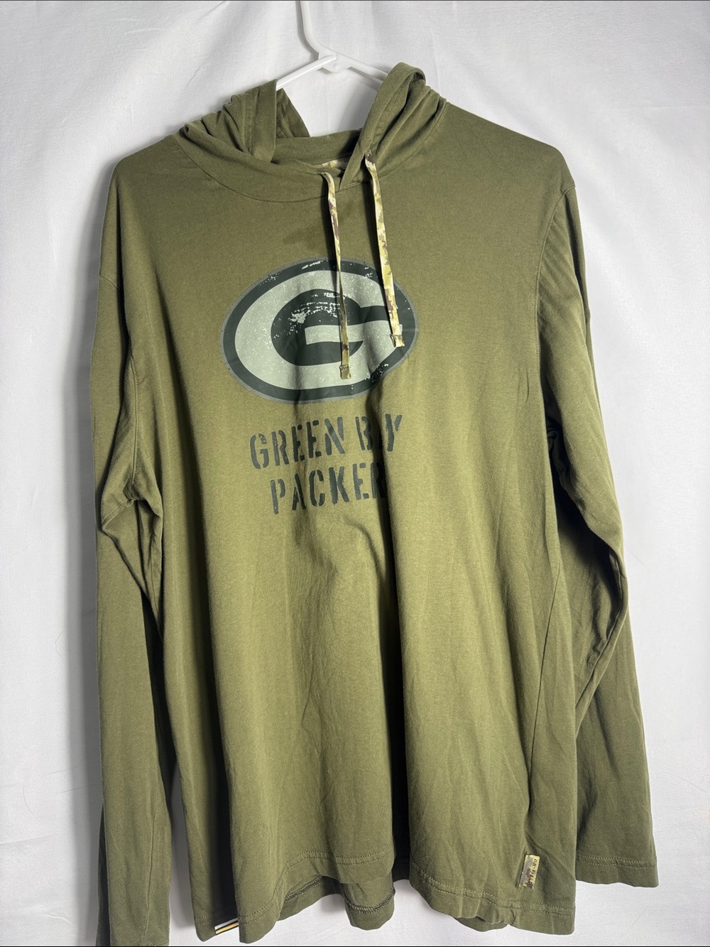 Nike Green Bay Packers 2022 Salute to Service Olive Long Sleeved Hooded Shirt